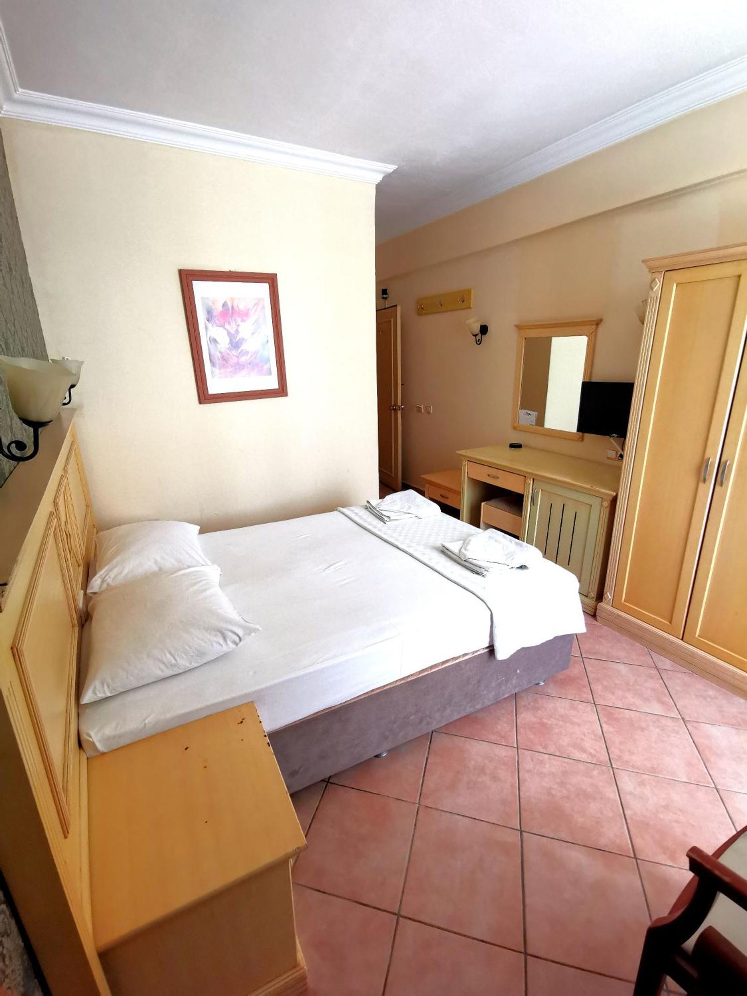 Intermar Hotel Marmaris Exteriör bild