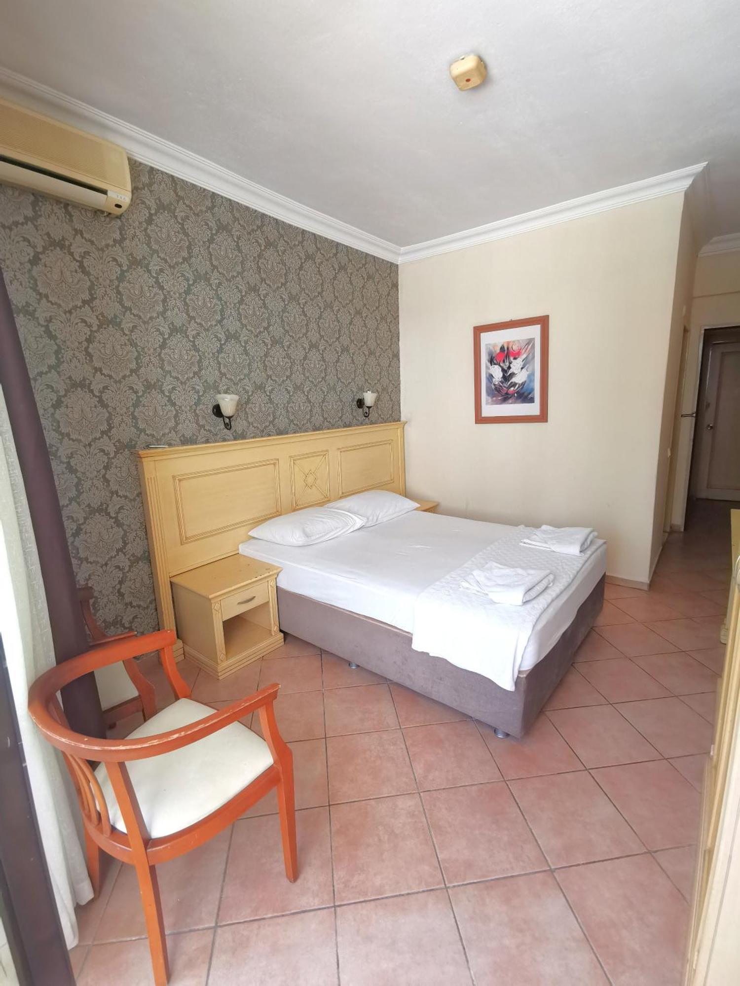 Intermar Hotel Marmaris Exteriör bild